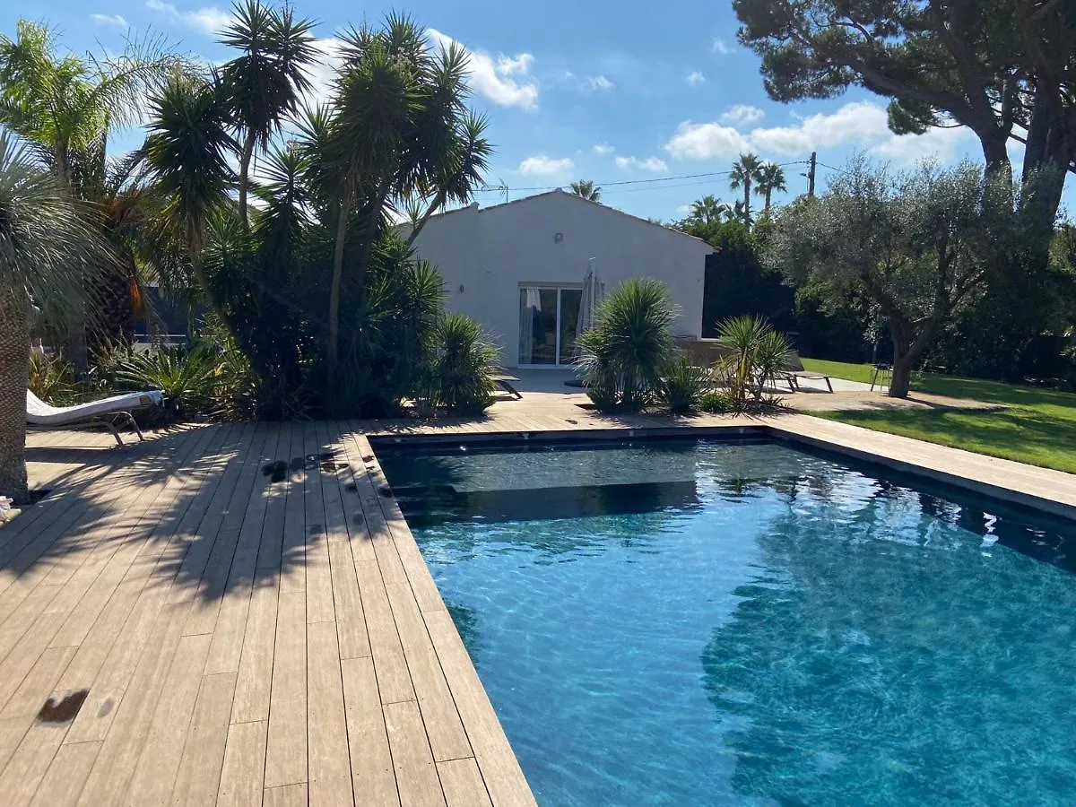 Le Mas De La Dame Saint-Tropez 3*,  France